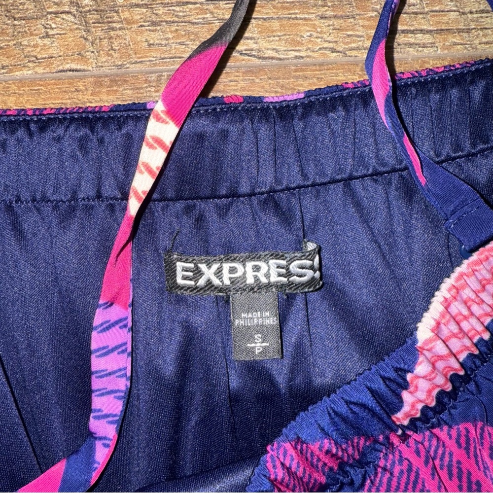 Express Geometric Print Elastic Waist Dress with Removable Straps - Picture 7 of 15